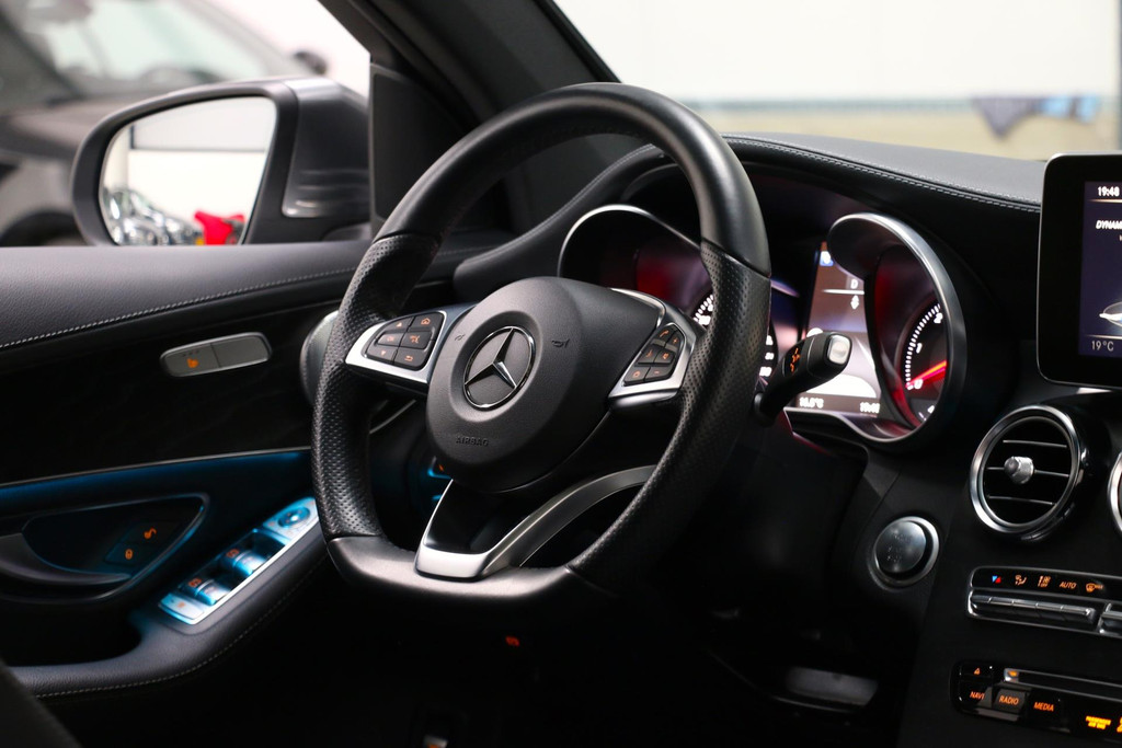 27041048-37.jpg