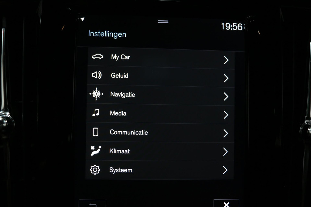 28393762-75.jpg