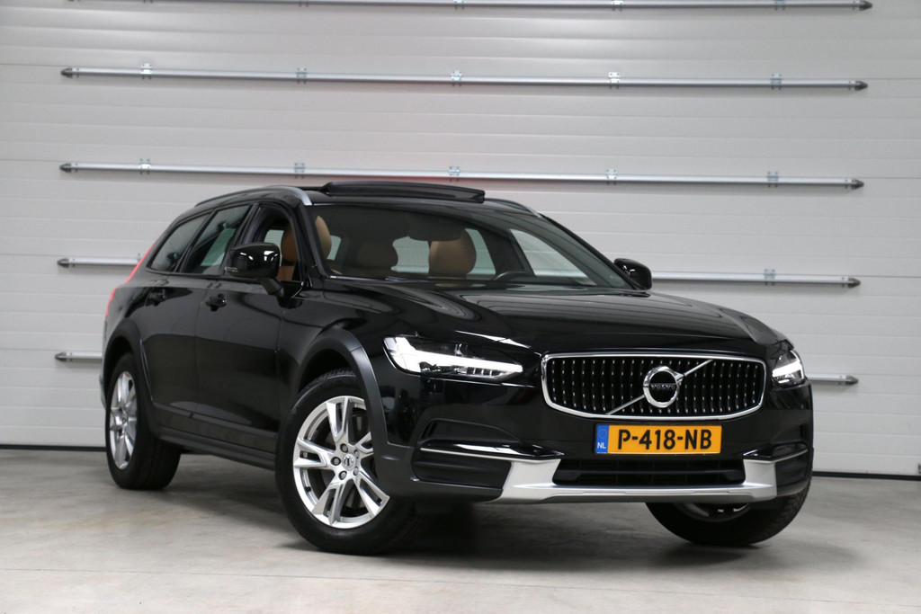 30595104-3.jpg