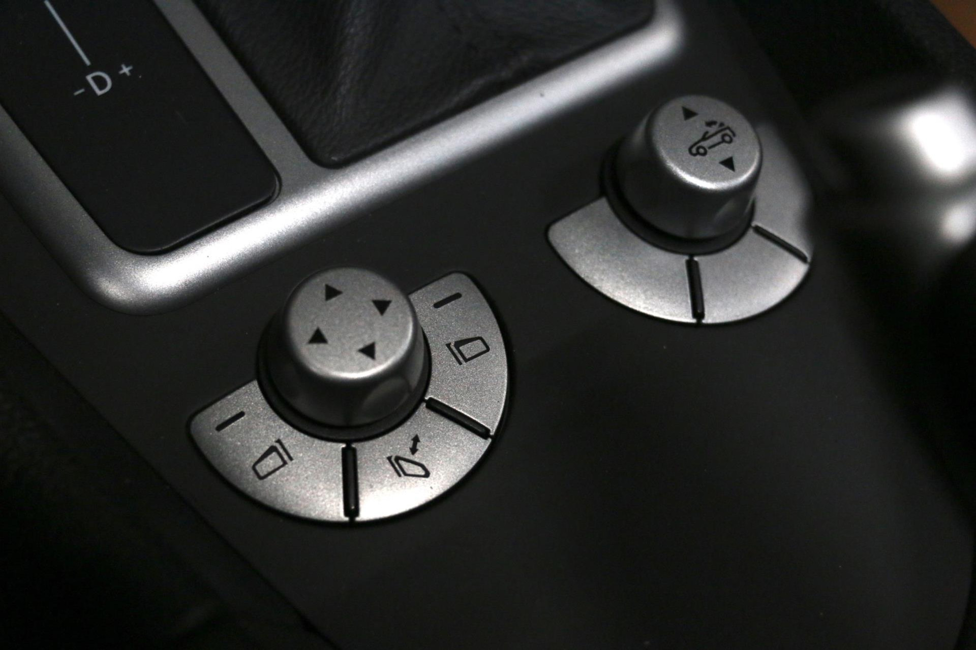 32409831-33.jpg