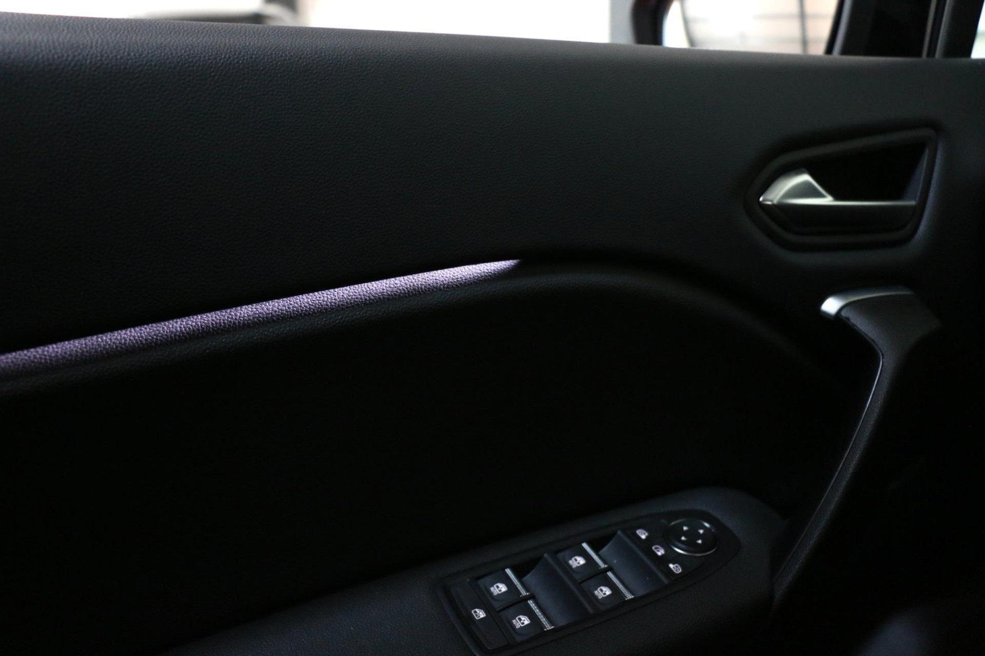 35114941-73.jpg