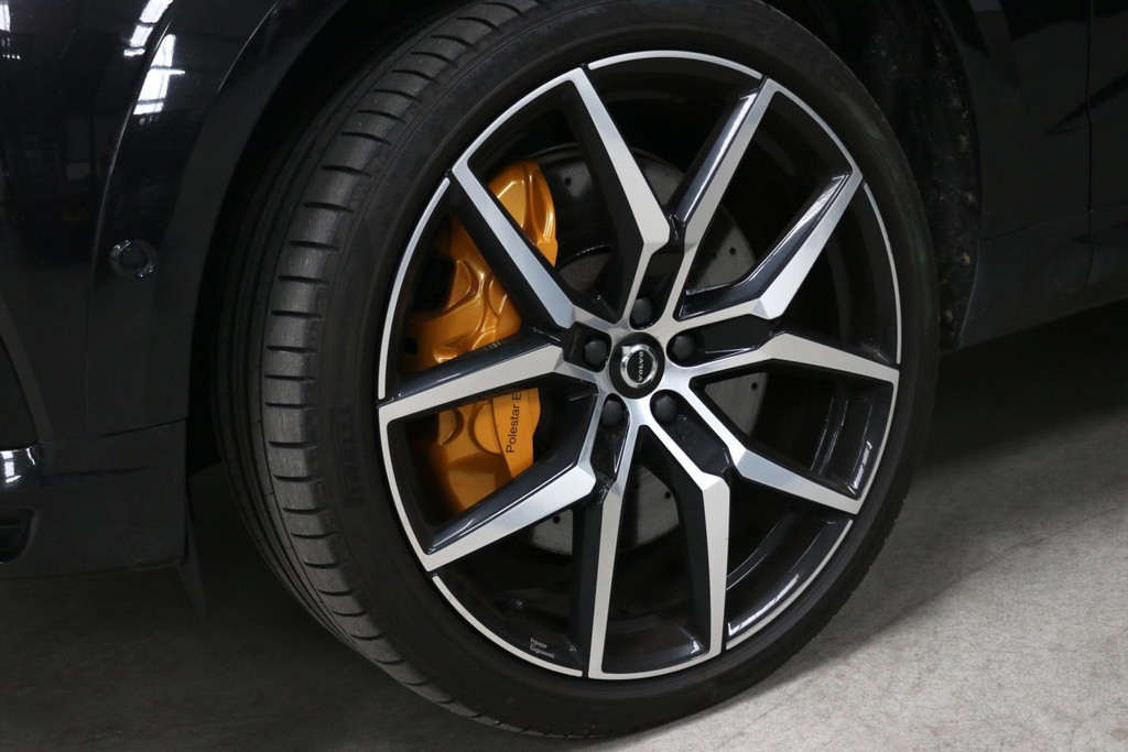 37380894-25.jpg