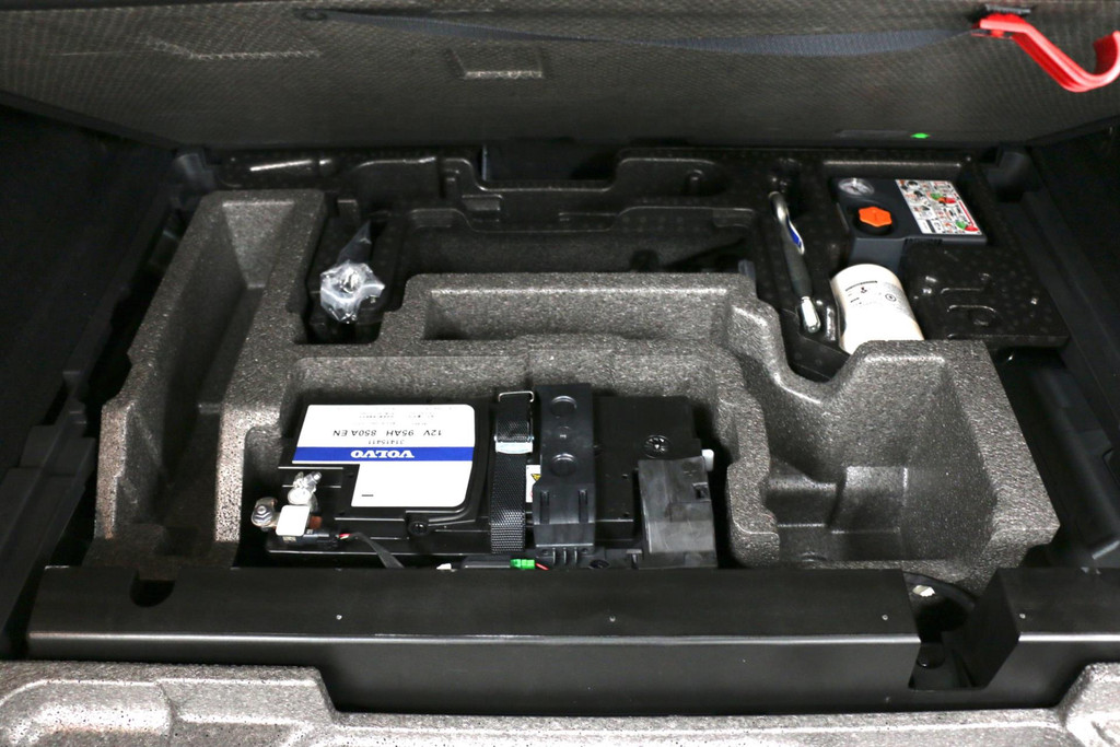37711255-76.jpg