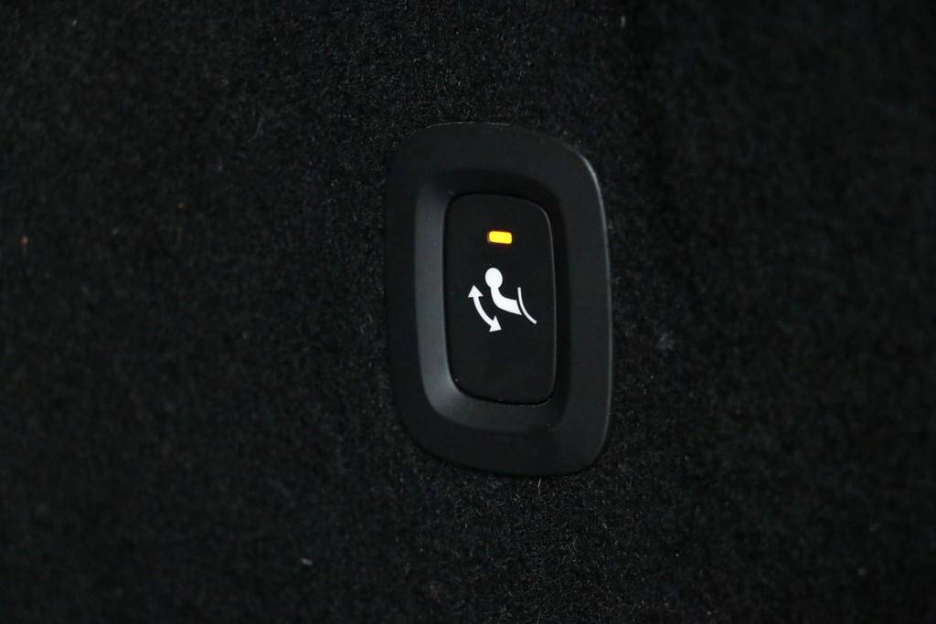 37711255-8.jpg
