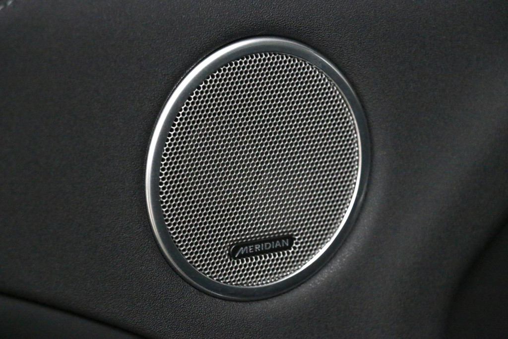 39253371-44.jpg