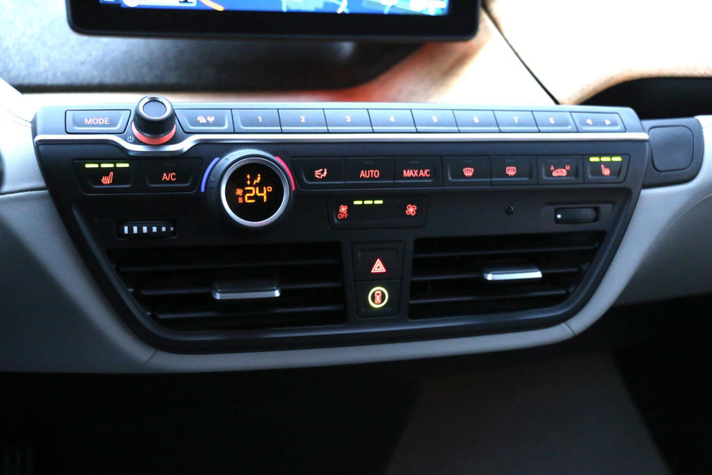 41747413-8.jpg