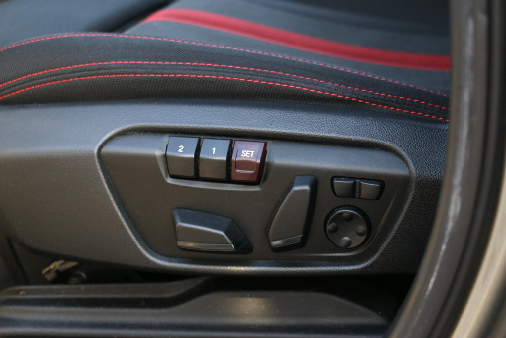 42248825-32.jpg