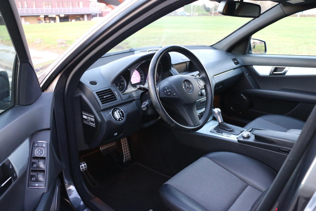 42700215-18.jpg