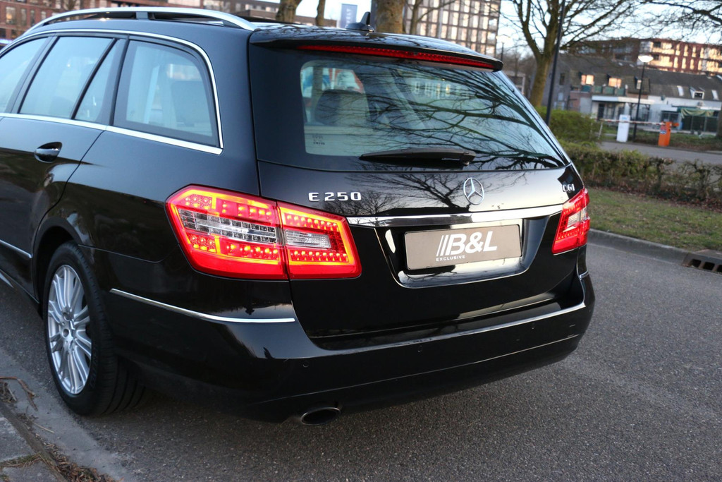43822132-22.jpg