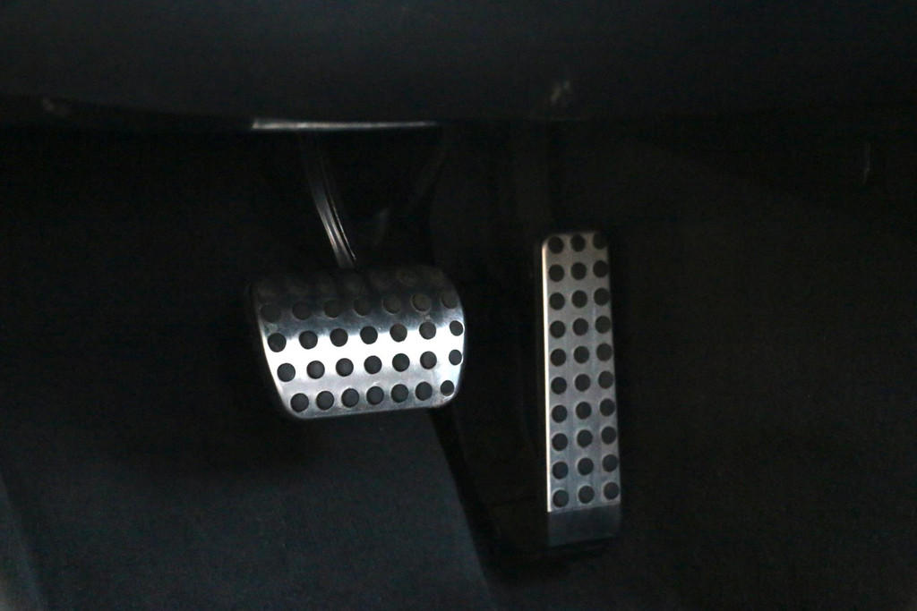 44896791-59.jpg