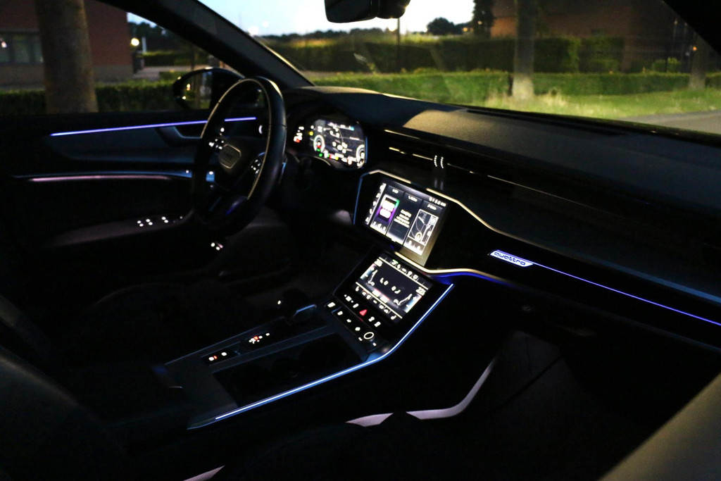 45593388-6.jpg