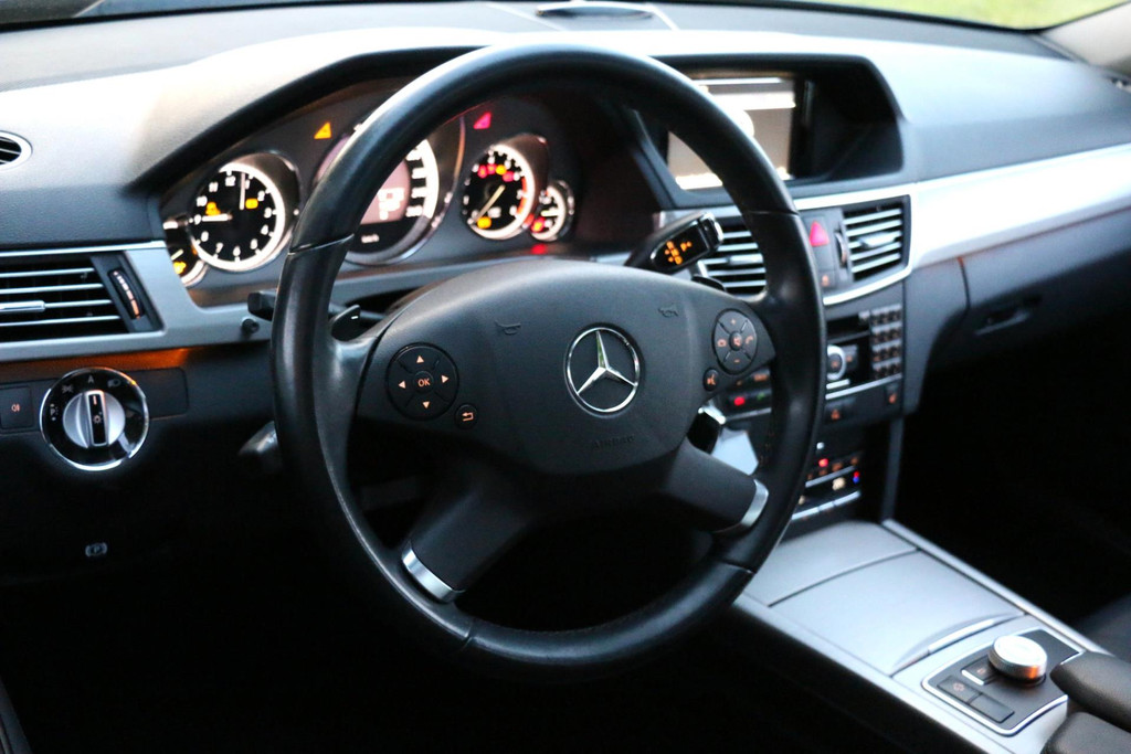 45774994-7.jpg