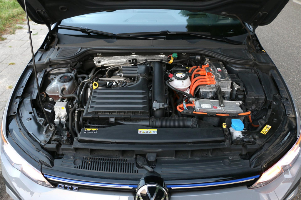 46188845-54.jpg