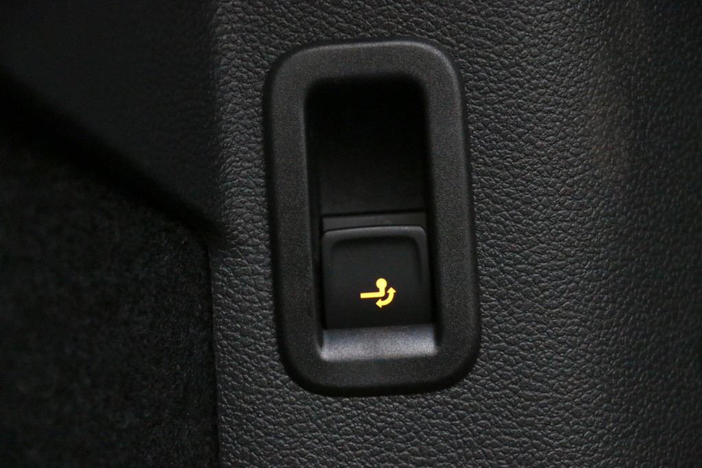 46188845-9.jpg