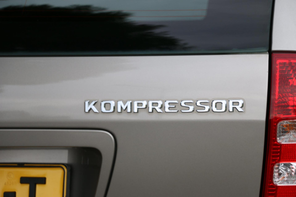 46546025-16.jpg