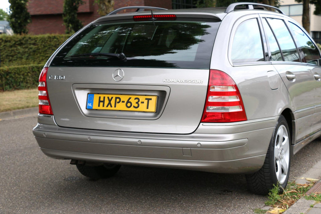 46546025-58.jpg