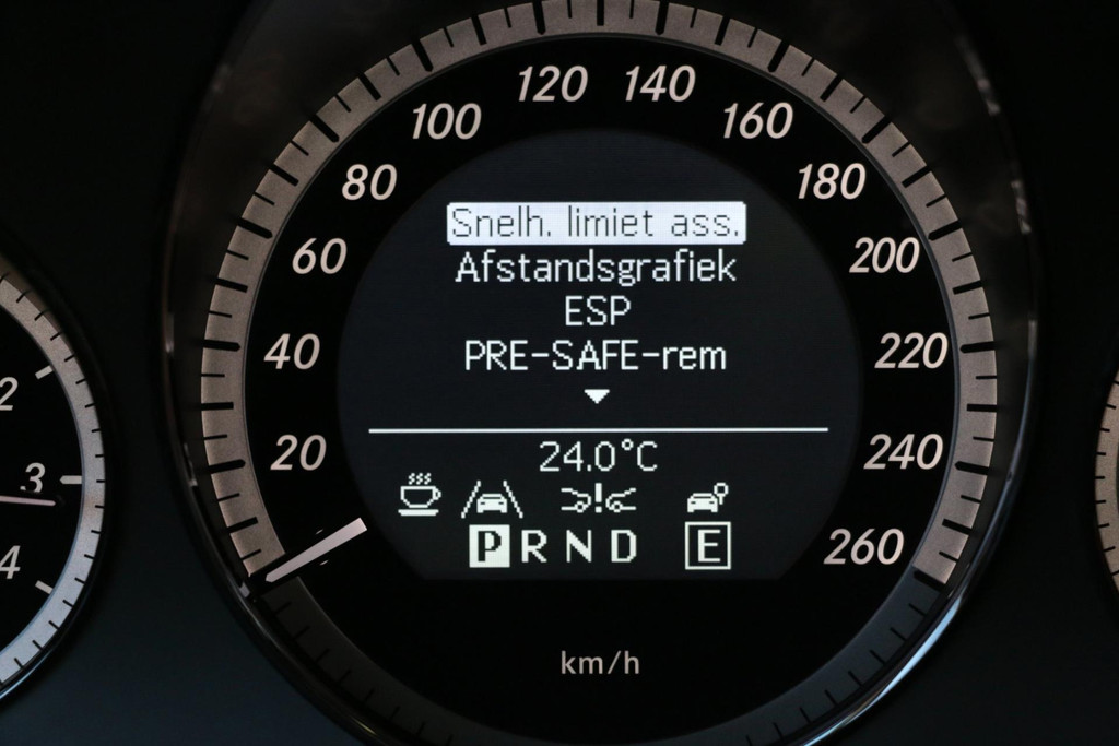 46918755-86.jpg