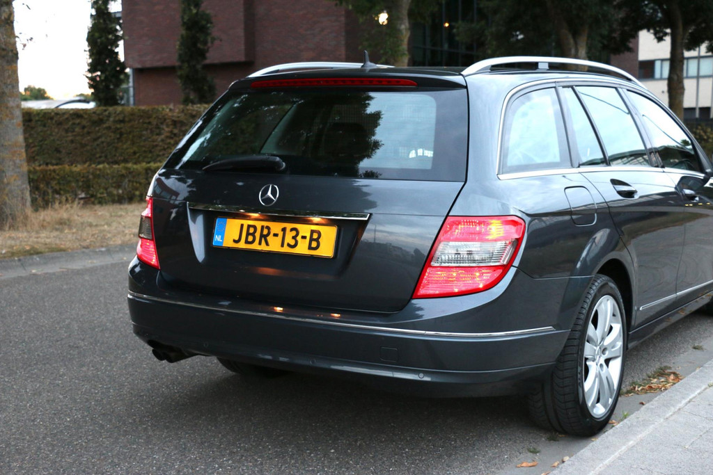 47306669-10.jpg