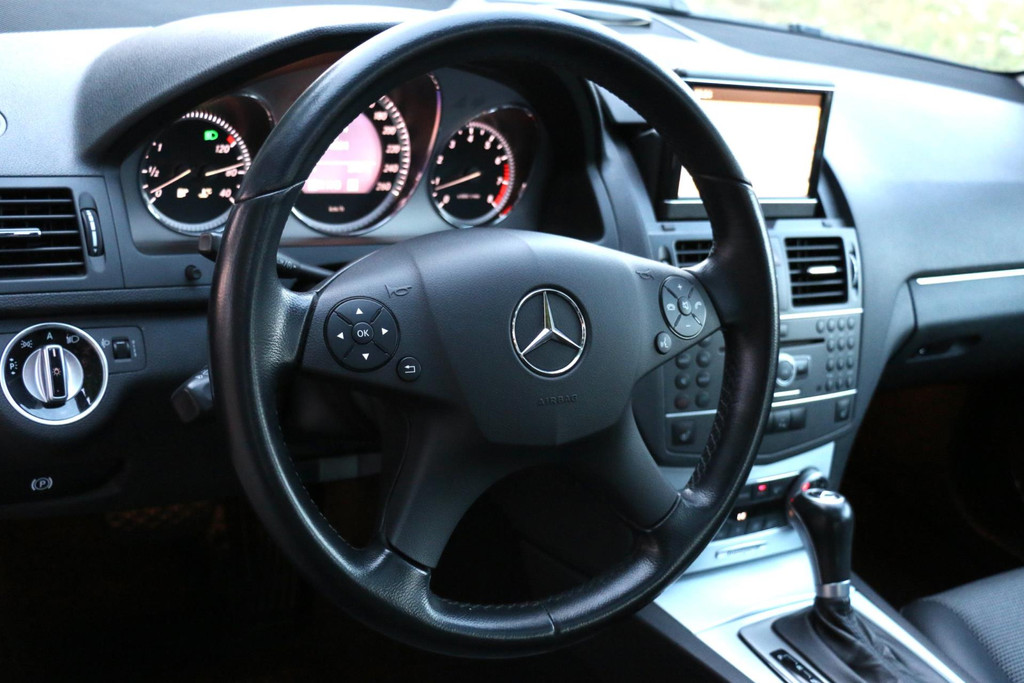 47306669-25.jpg
