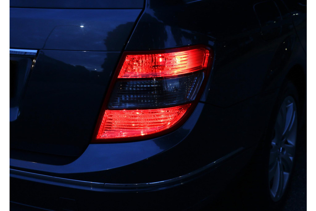 47306669-69.jpg
