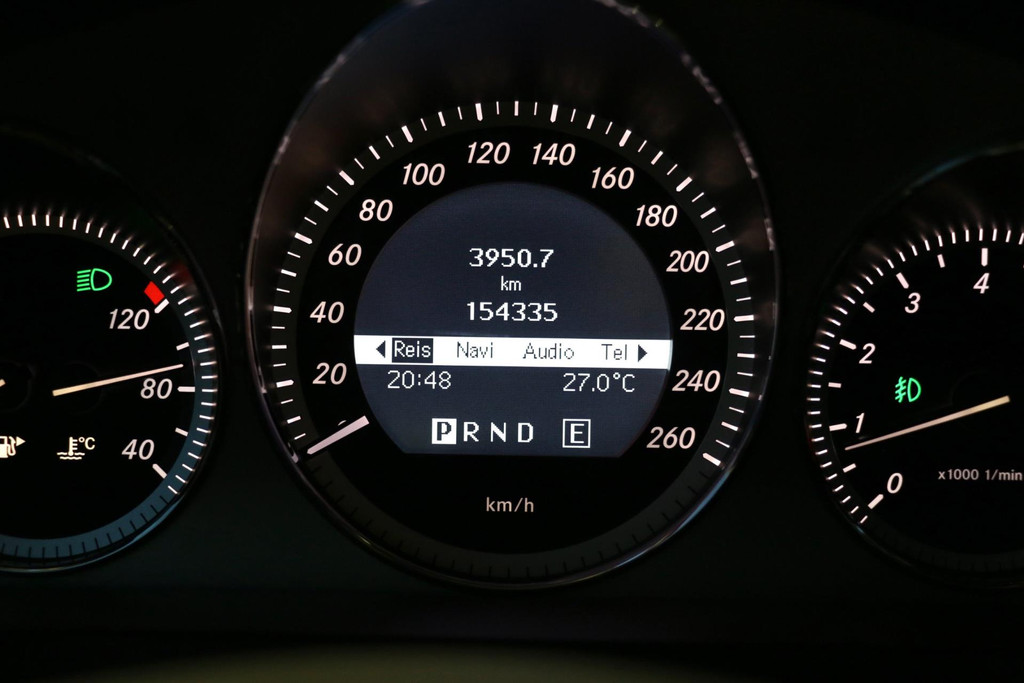47306669-77.jpg
