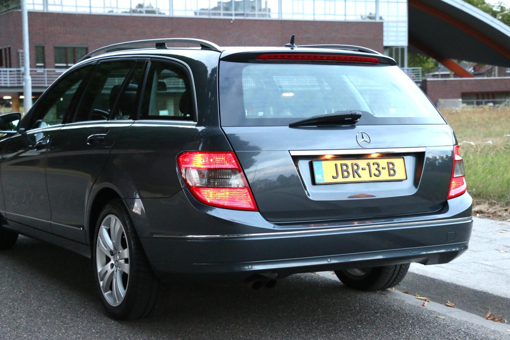 47306669-8.jpg