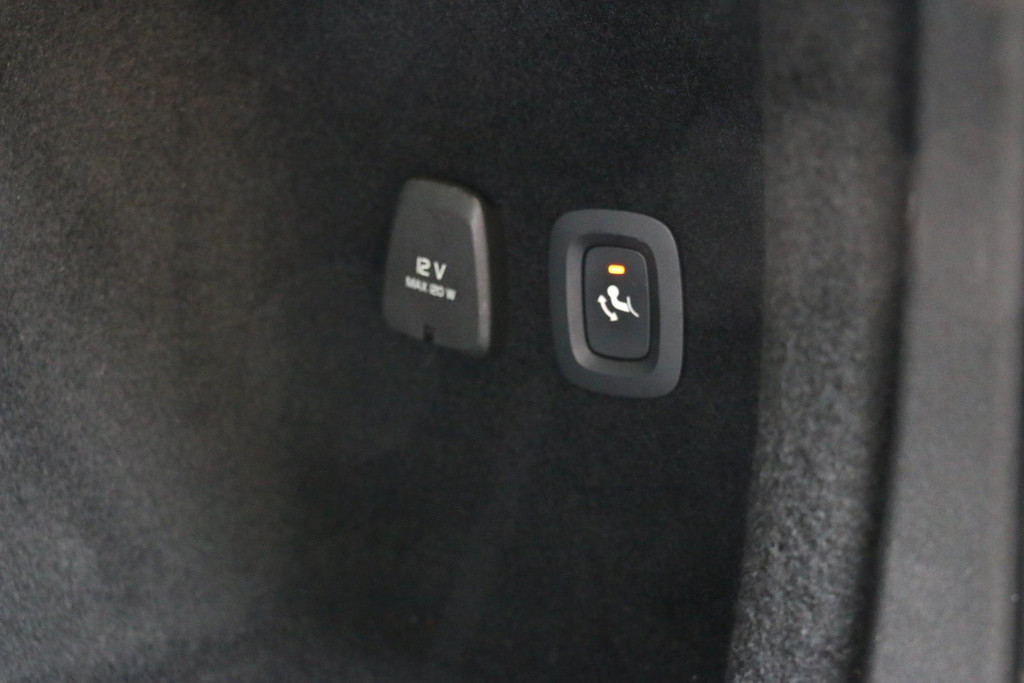 48750827-38.jpg