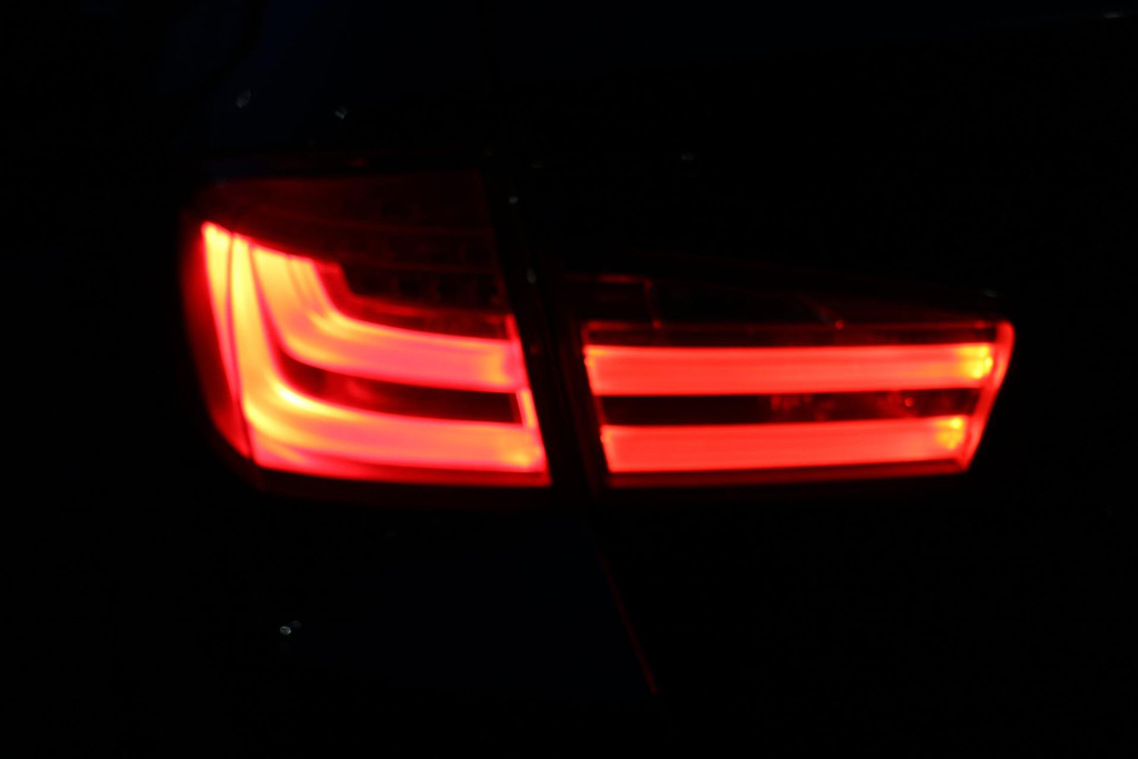 51208694-80.jpg