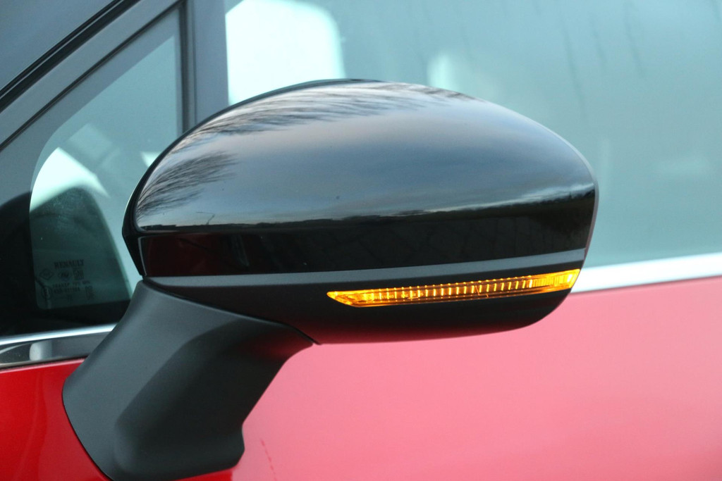 51244406-25.jpg