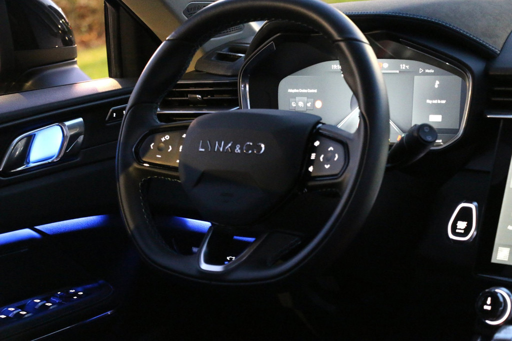 52176654-48.jpg