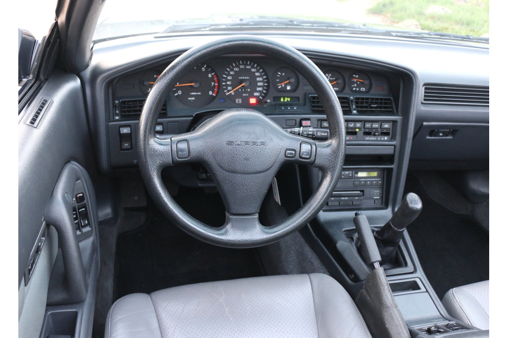 52349108-37.jpg