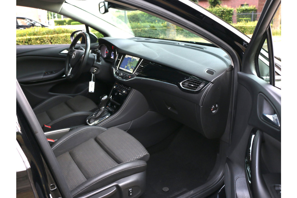 53982897-18.jpg