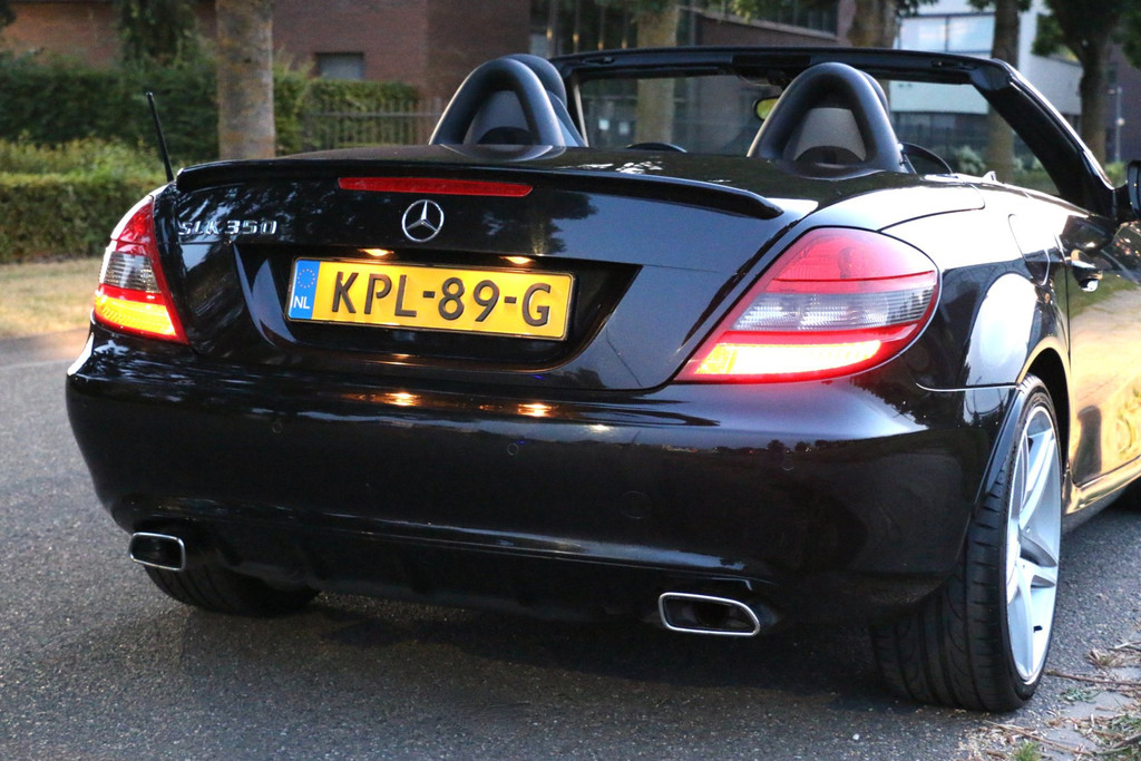 54983803-25.jpg