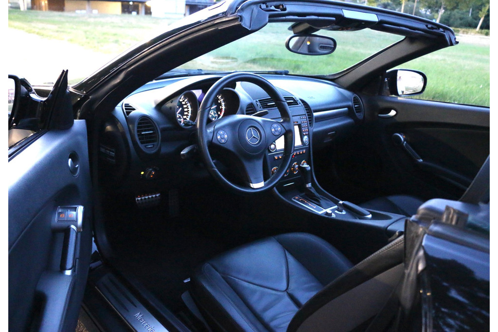 54983803-4.jpg