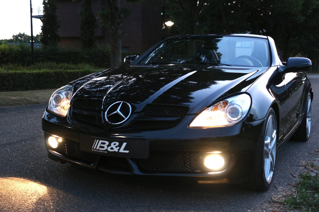 54983803-54.jpg