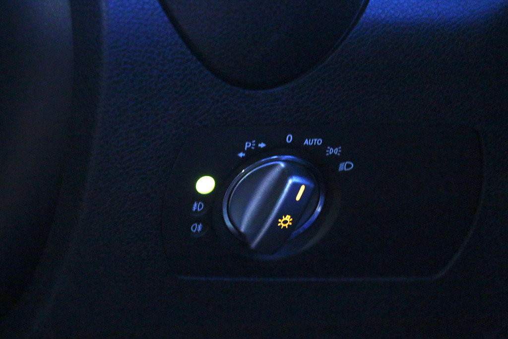 54983803-68.jpg