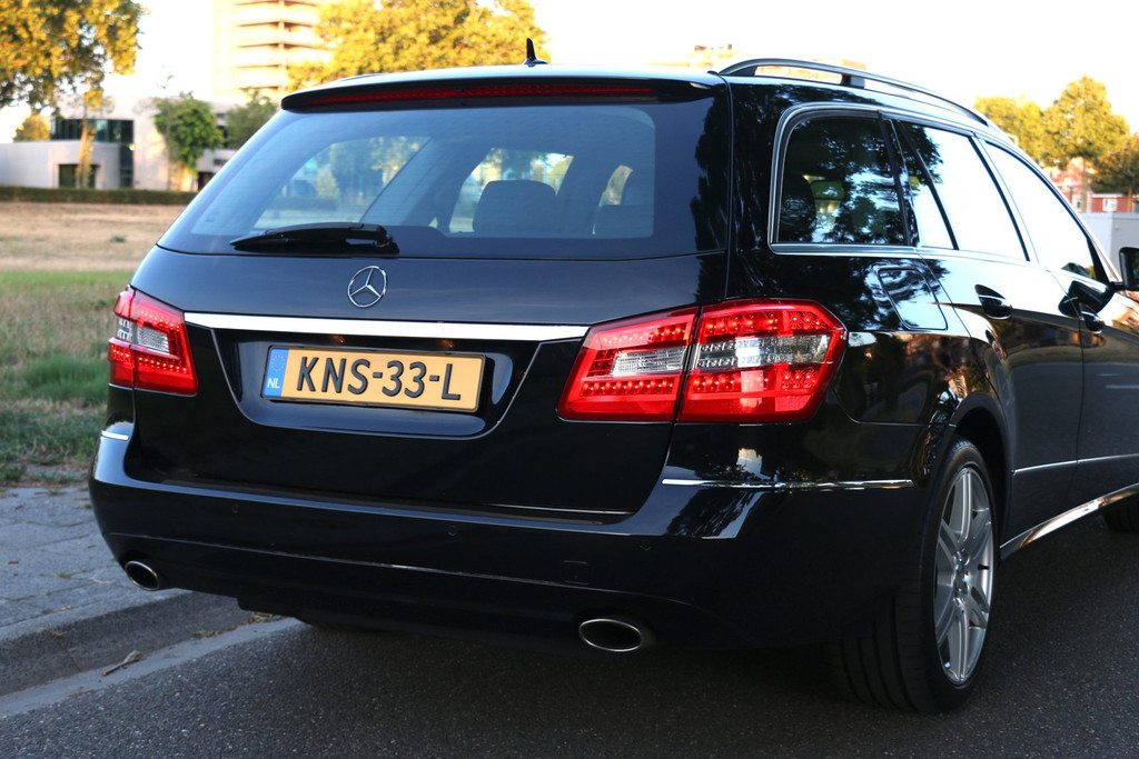55957194-13.jpg
