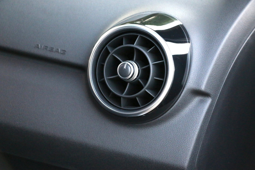 55980722-58.jpg