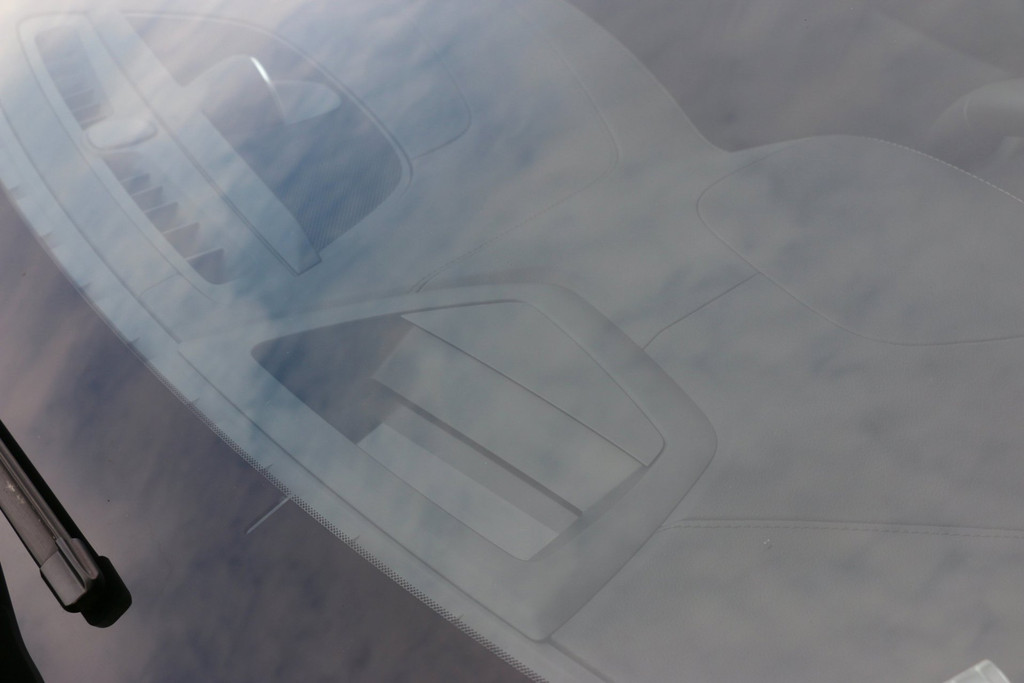 56303956-27.jpg
