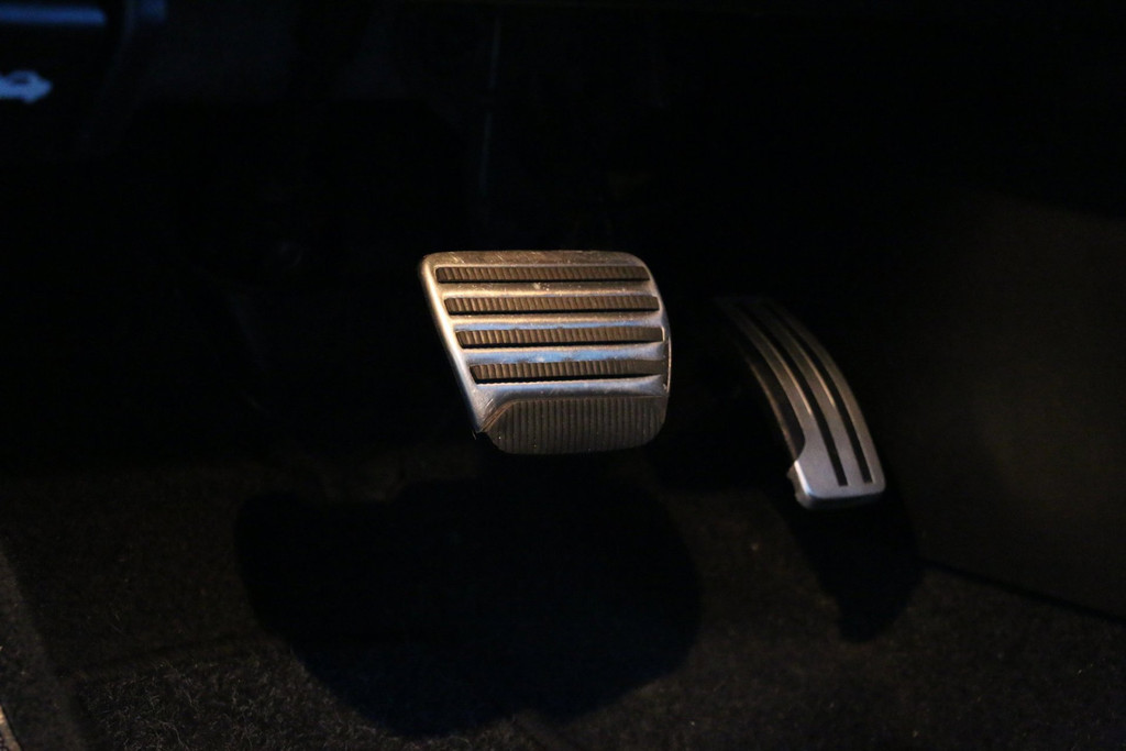 57531168-44.jpg